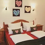 בית נופש Gaestehaus Schoeberl Füssen