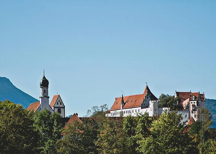 Gaestehaus Schoeberl בית נופש Füssen