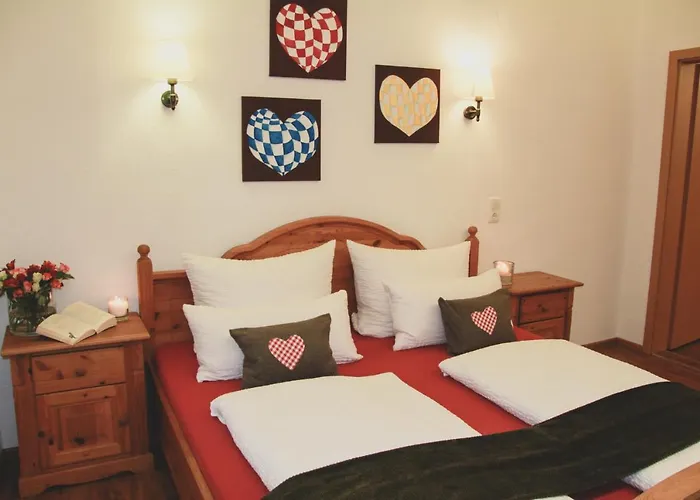 בית נופש Gaestehaus Schoeberl Füssen